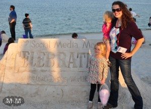 social-media-moms-celebration-opening-night