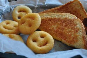 smiley-face-french-fries.jpg