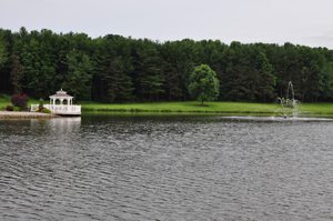 gazebo-on-the-lake-whispering-hills