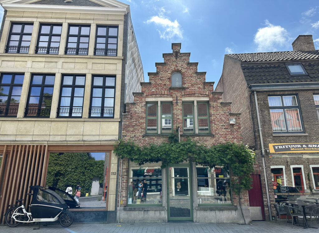 Bruges, Belgium: Storybook City (9 Things To Do + Photo Tour) 159