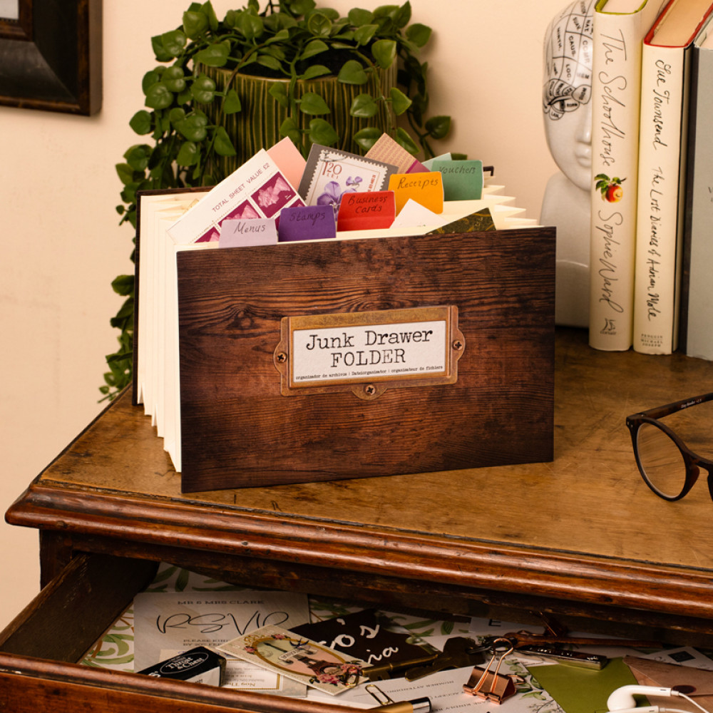 Christmas Gift Guide 2025: Gifts for Readers 17 Christmas Gift Guide 2025: Gifts for Readers 15